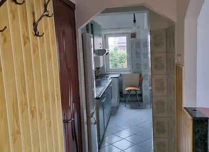 BRASADAS vinde ap 3 cam etaj 4/4 70mp Micro 16.