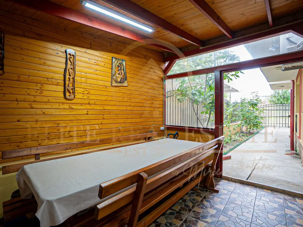 Pensiune premium în Mamaia Sat – proprietate exclusivistă 24 camere