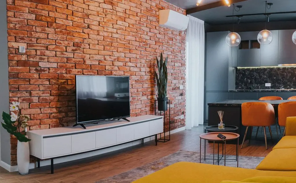 3 camere, ultracentral, Oradea. 239 000 E