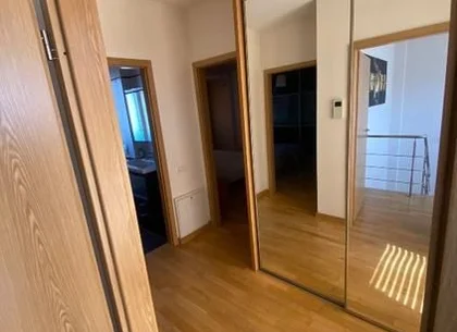 Vand Apartament 5 camere duplex-doua locuri de parcare Soseaua Nordului