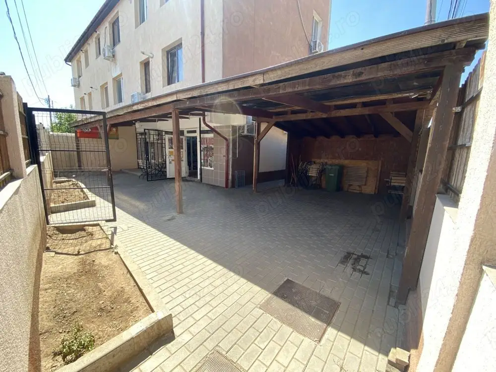 Spatiu comercial de vanzare 53mp cu teren 150mp Bucuresti sector 4