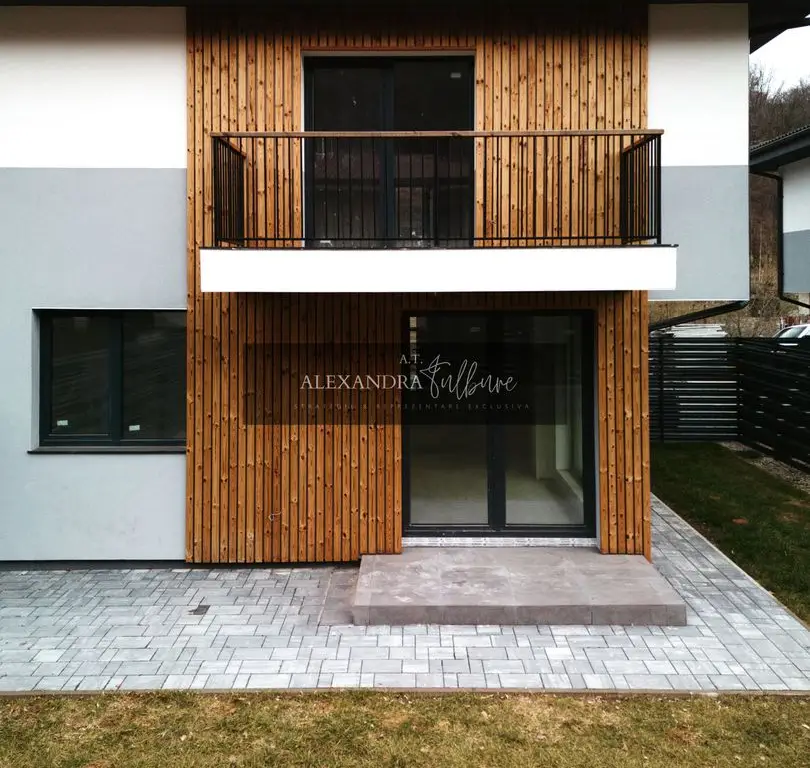 Duplex 4 camere | 120 mp utili | 180 mp curte | P+ET+POD | Floresti