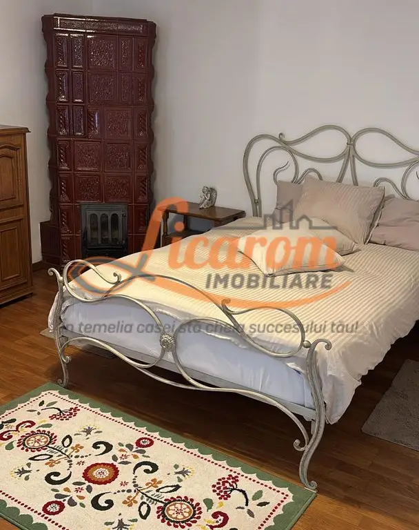 Proprietate saseasca cu 2 corpuri de casa, Comuna Vulcan,Brasov.