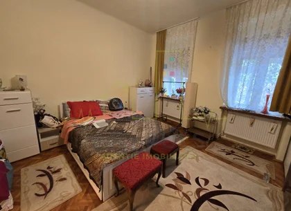 Elisabetin. Disponibila imediat. Curte. 2 Corpuri de cladire.