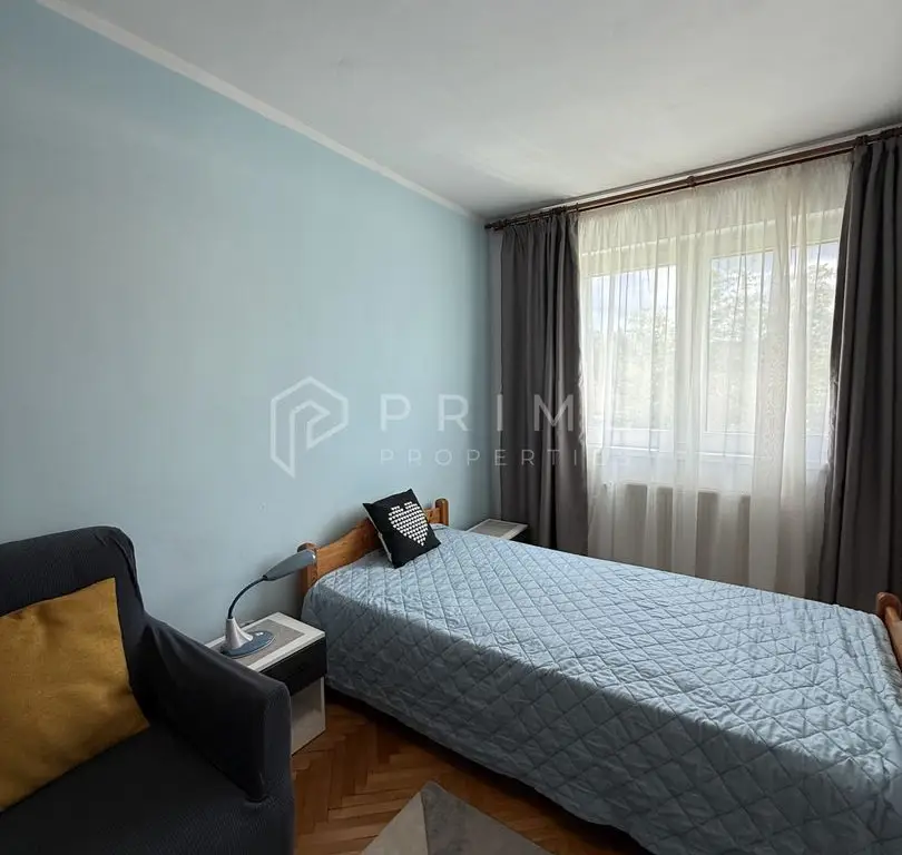 Apartament 3 camere de închiriat – Dâmbu, etaj 1, ideal pentru studenț