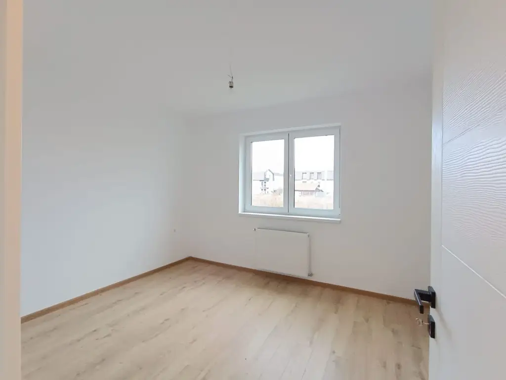 Vanzare apartament nou 2 camere zona Tractorul