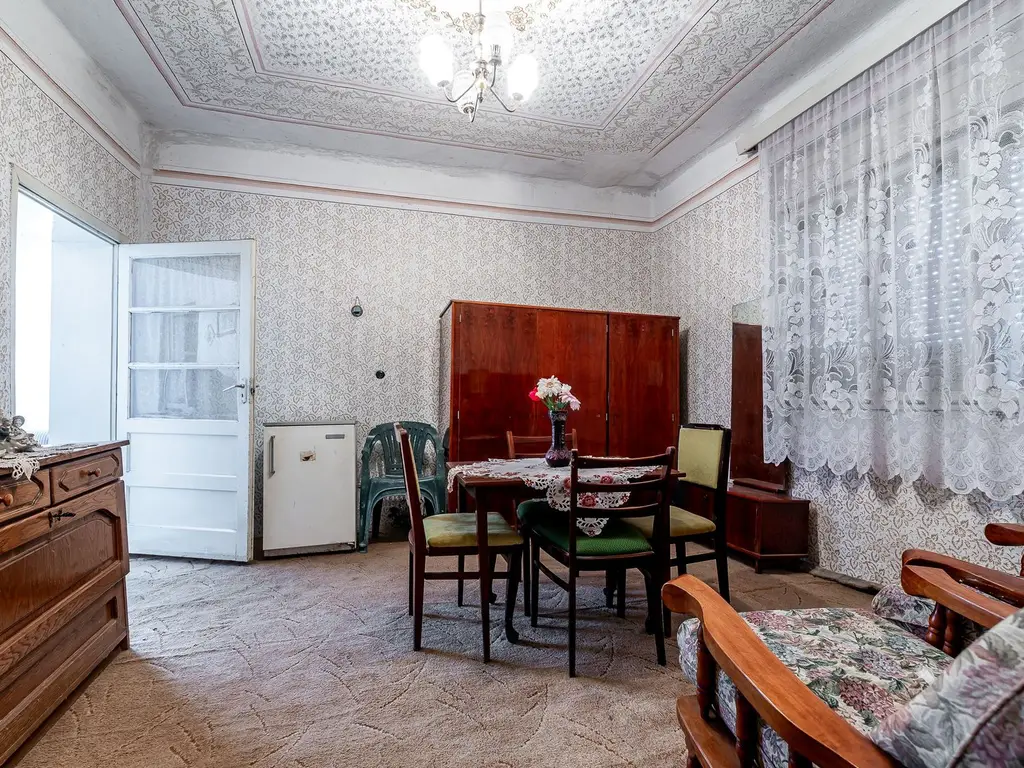 VÂNDUT - De vânzare Casă cu Grădină Generoasă in Dorobanți