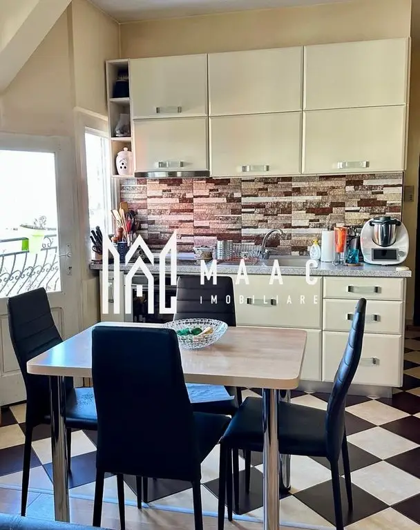 Apartament 3 camere | Balcon | 60 MPU | Decomandat | Cedonia
