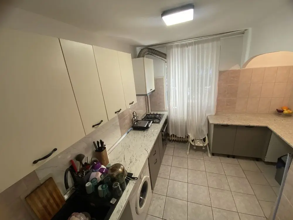 Vând apartament