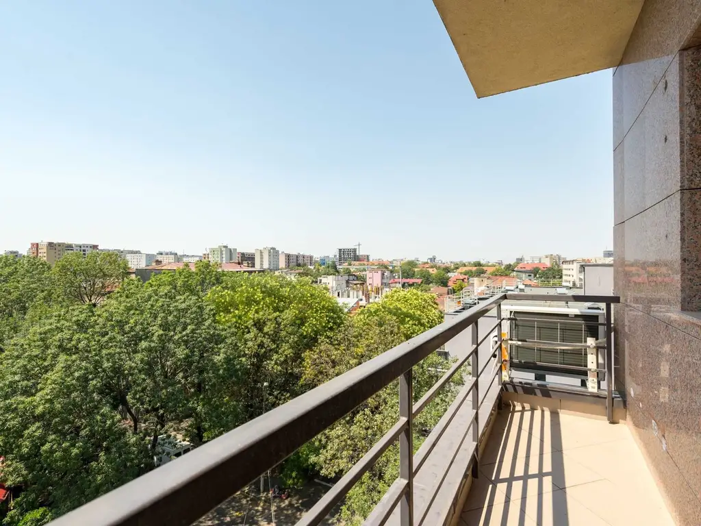 3 camere Bloc nou,Mobilat Utilat,Parcare sub,Paza,Boxa,Vedere panorami