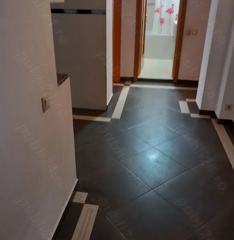 Vand apartament 3 camere
