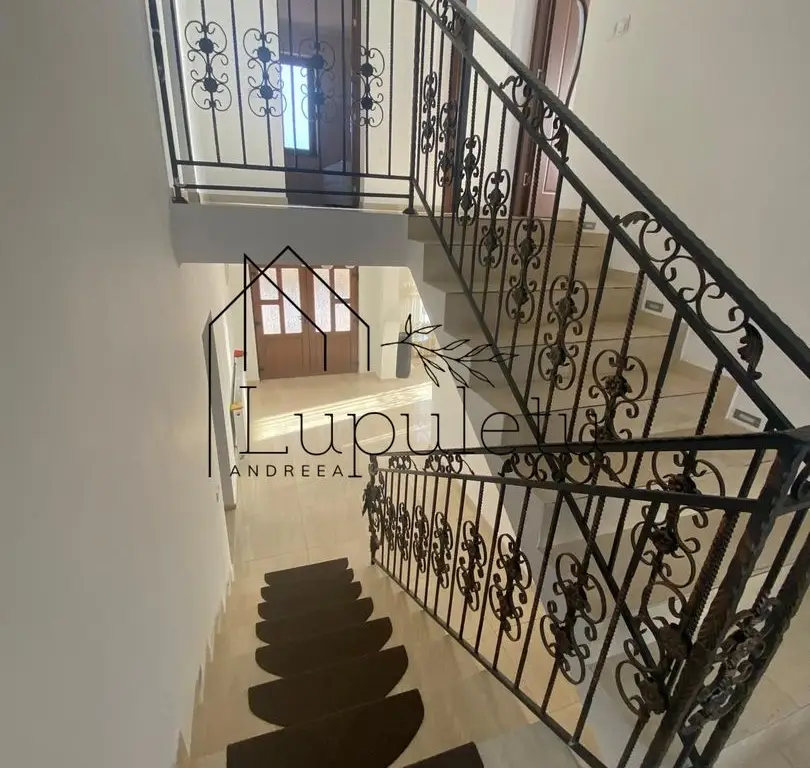 VILĂ PREMIUM DE VÂNZARE | STRADĂ PRIVATĂ | 5 CAMERE | Rasinari