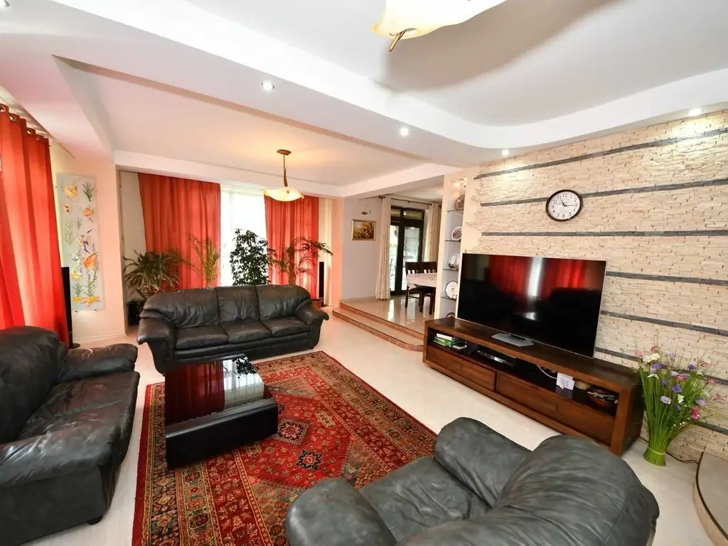 Casa de vanzare – zona Arcasilor, Galati - 280 mp utili - 275000 euro