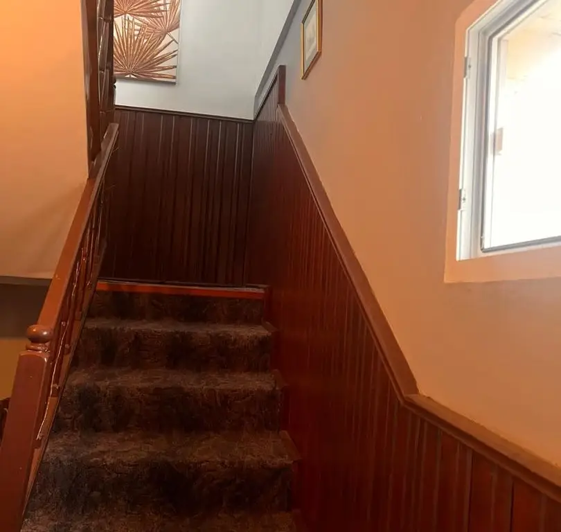 Apartament cu 2 camere, etaj 1, la casa - zona centrala