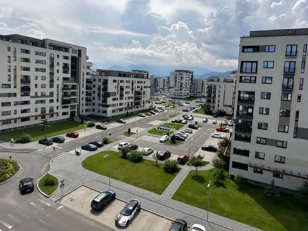 Inchiriem penthouse LUX 4 camere cu terasa de 122 mp zona Coresi