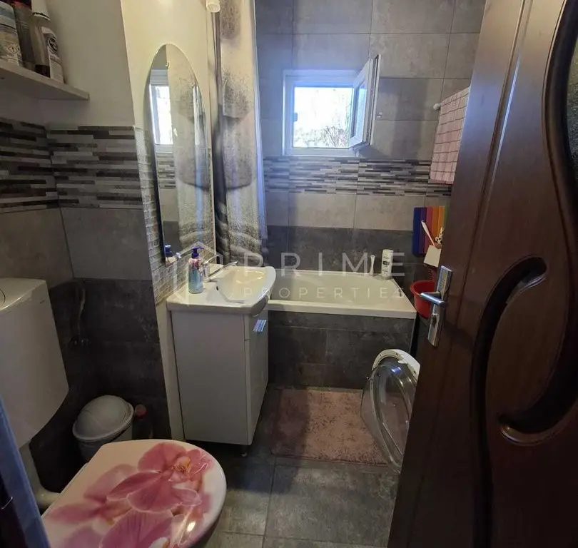 Apartament cu 3 camere, decomandat – Cartier Tudor, Zona Diamant