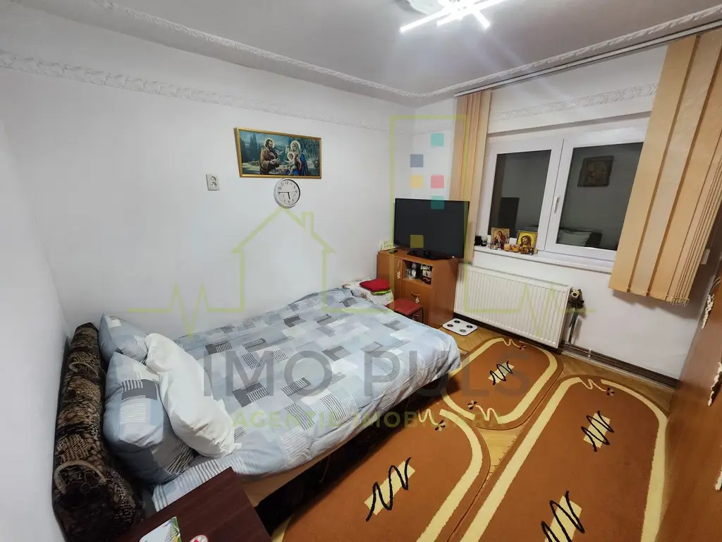Dorobantilor. Centrala. Boxa in CF. Decomandat. Mobilat si utilat.