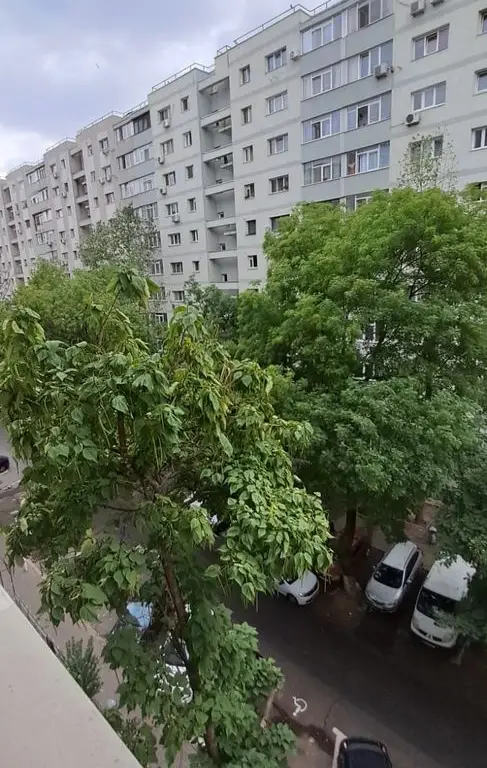 Apartament 2 camere de vanzare cartier Titan la 7 minute metrou