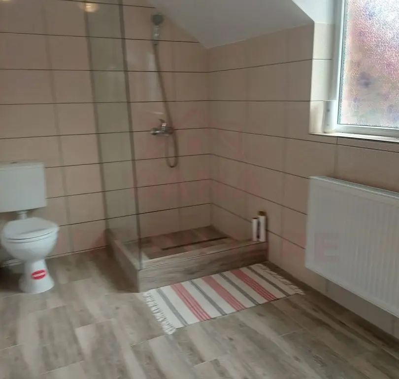 CASĂ DE VACANȚĂ 5 CAMERE,POINANA MĂRULUI, JUD.CARAȘ-SEVERIN