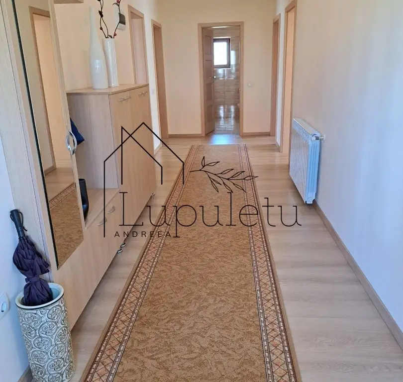 Casa de Vanzare | Individuala | 5 Camere |  184 MPU | Sura Mare