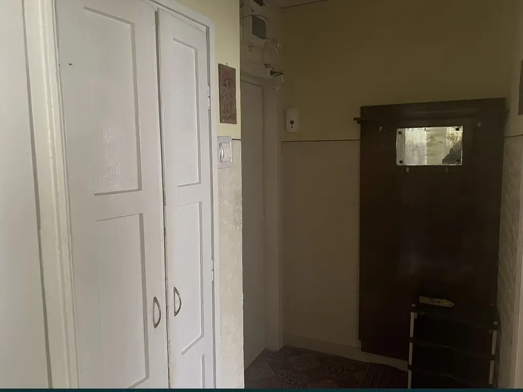 Apartament 2 camere zona Tomis1, etaj 1, zona foarte linistita