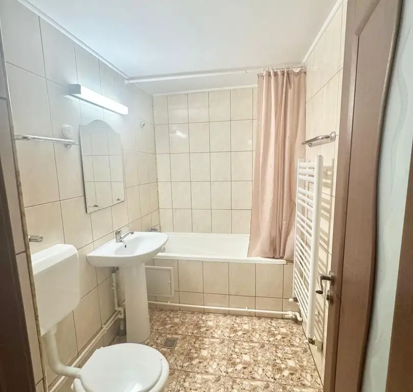 Apartament 3 camere de vânzare – Vasile Alecsandri