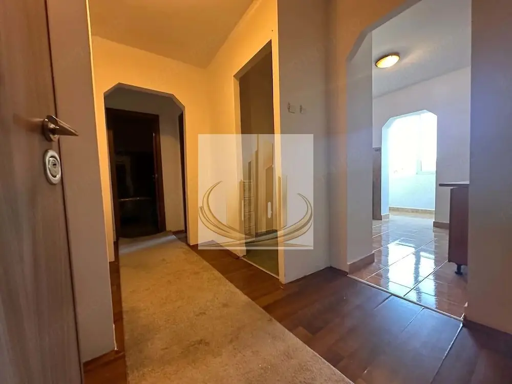Apartament 2 camere decomandat etajul 3 Lipovei