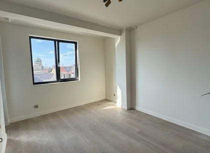 BRASADAS vinde ap 2 cam Central Loc de Parcare Bloc nou