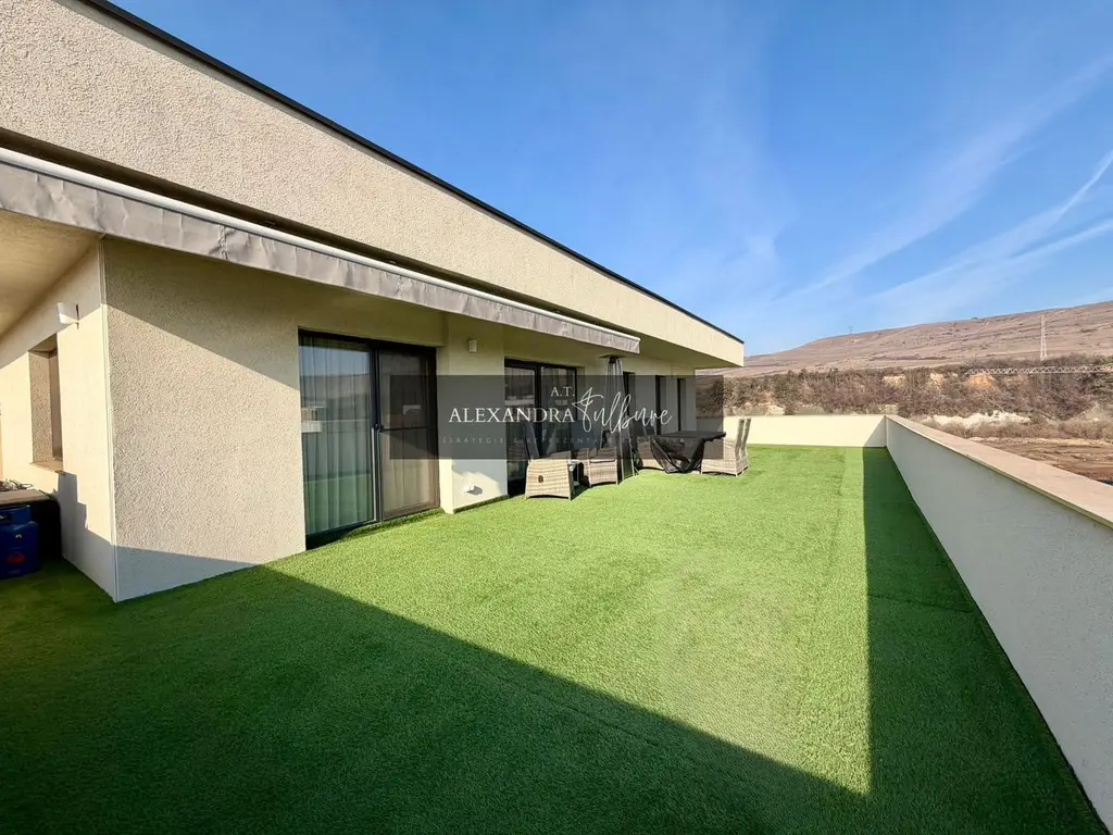 Penthouse de vanzare | 3 camere | 2 bai | 76mp | terasa 76mp | garaj