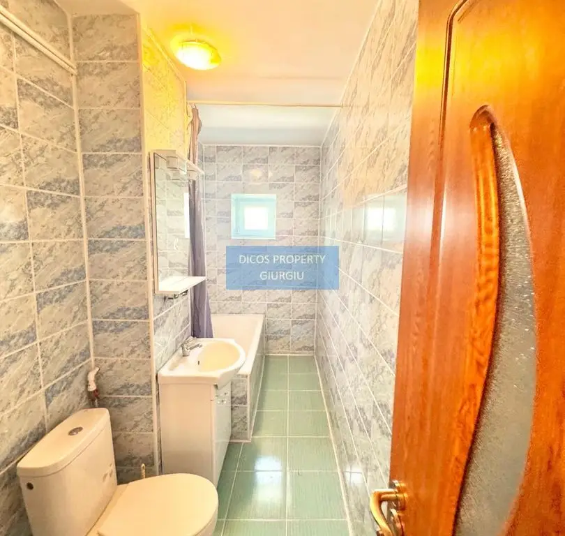 Apartament 2 camere, decomandat – Zona Centrală, bloc Lumina