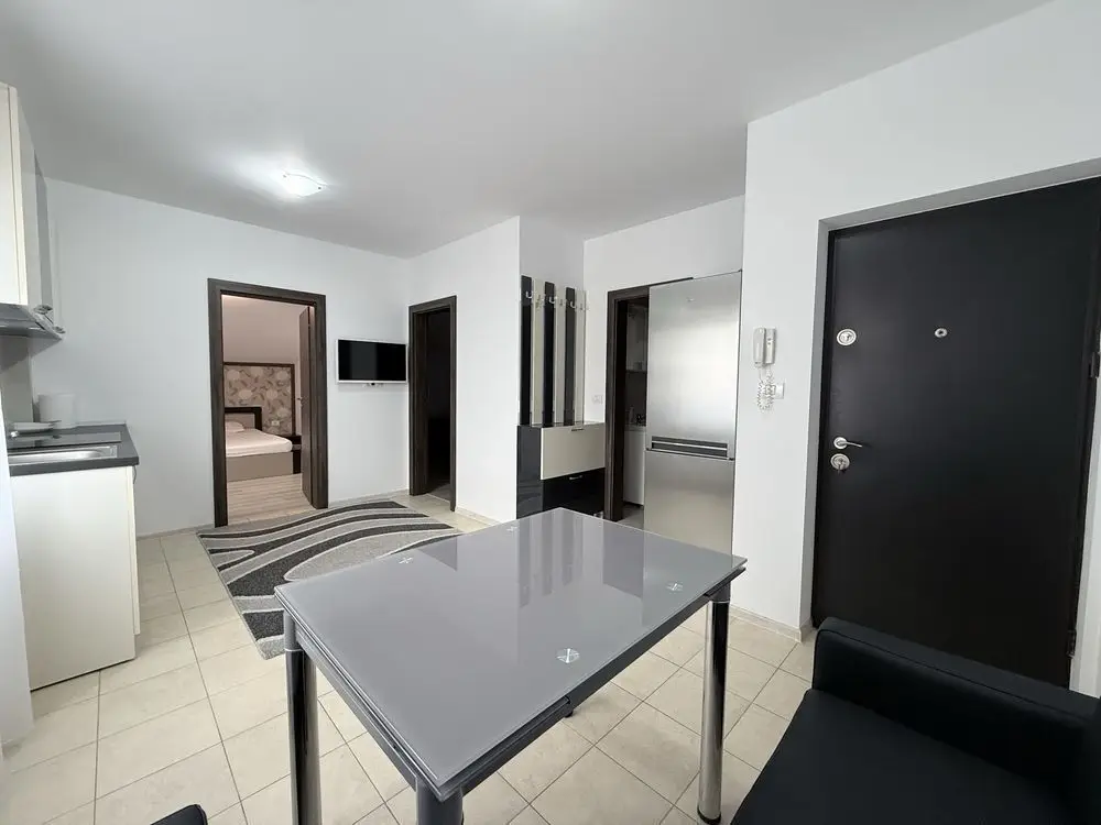 Proprietar 2 camere decomandate,bloc nou,prima inchiriere,zona Lipovei - Iulius Mall,mobilat