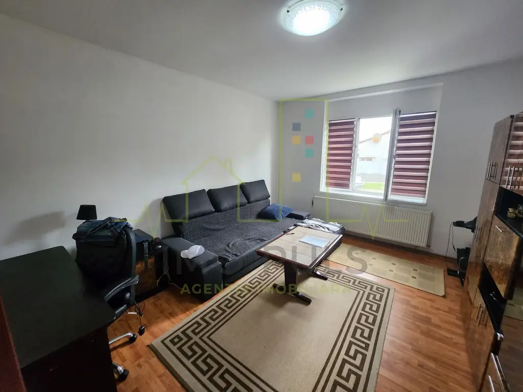 2 apartamente in curte. 636 mp curte