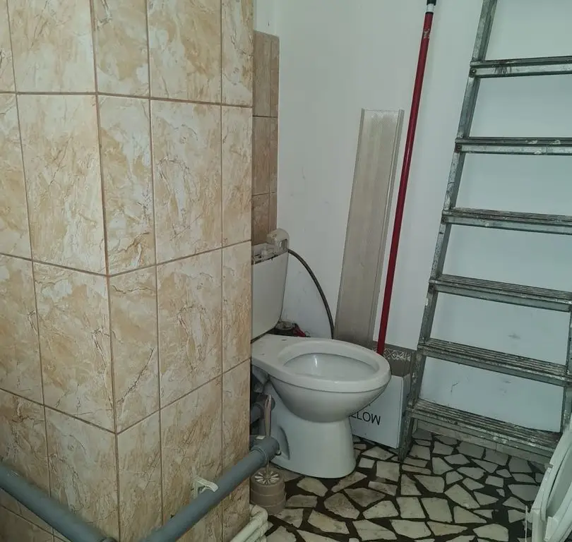 Spatiu comercial 85 mp - Strada Navelor, Faleza Dunarii