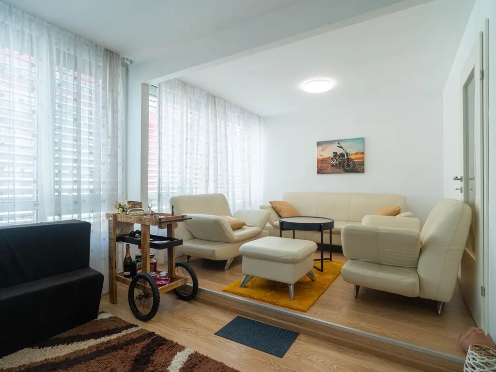 Apartament 2 camere cu lift și cheltuieli mici
