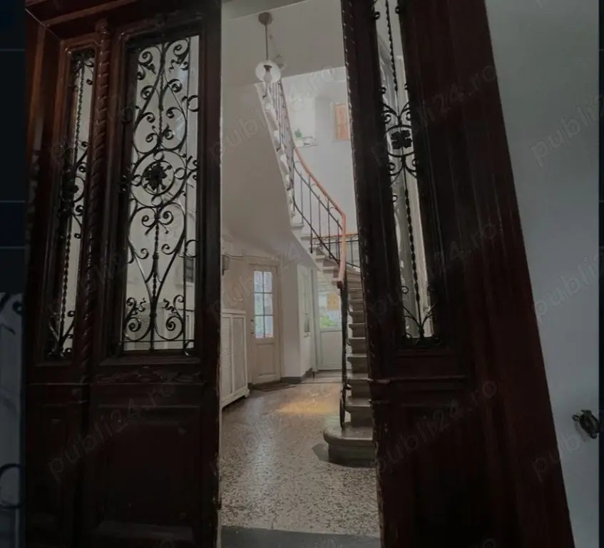 Vânzare apartament cu 4 camere Calea Floreascs