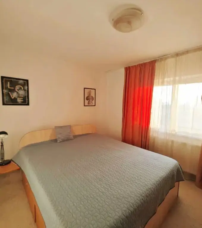 Apartament 2 cam. de inchiriat 60 mp Et. 4 Zona Aviatiei
