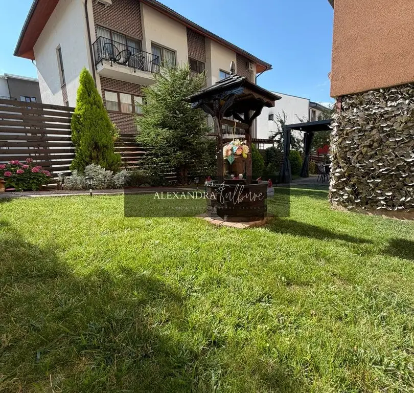 Apartament 3 camere, curte, boxa, parcare, Sub Cetate
