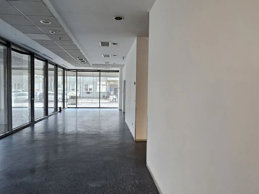 Pantelimon spatiu comercial 950 mp