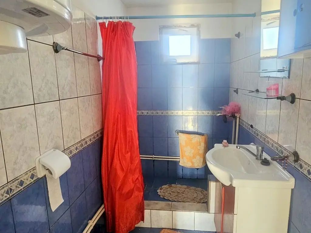 Casa cu 3 camere + 900 mp teren proprietate -Sendreni, jud. Galati