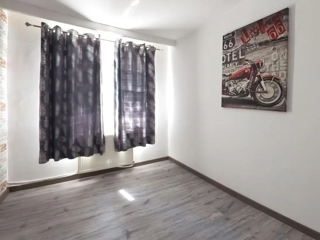 Apartament 4 camere | Zona Exercițiu, Strada Banat