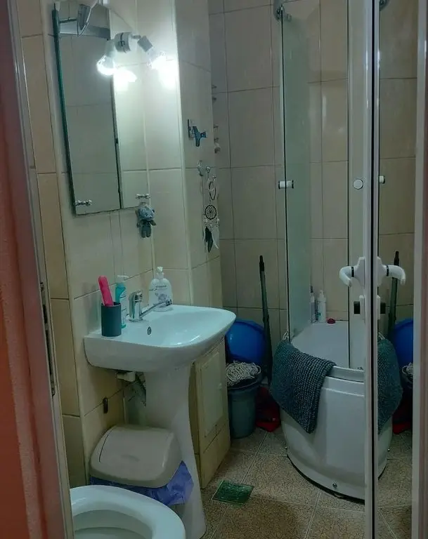 De inchiriez apartament mobilat doua camere in Tiglina 2, 420 E