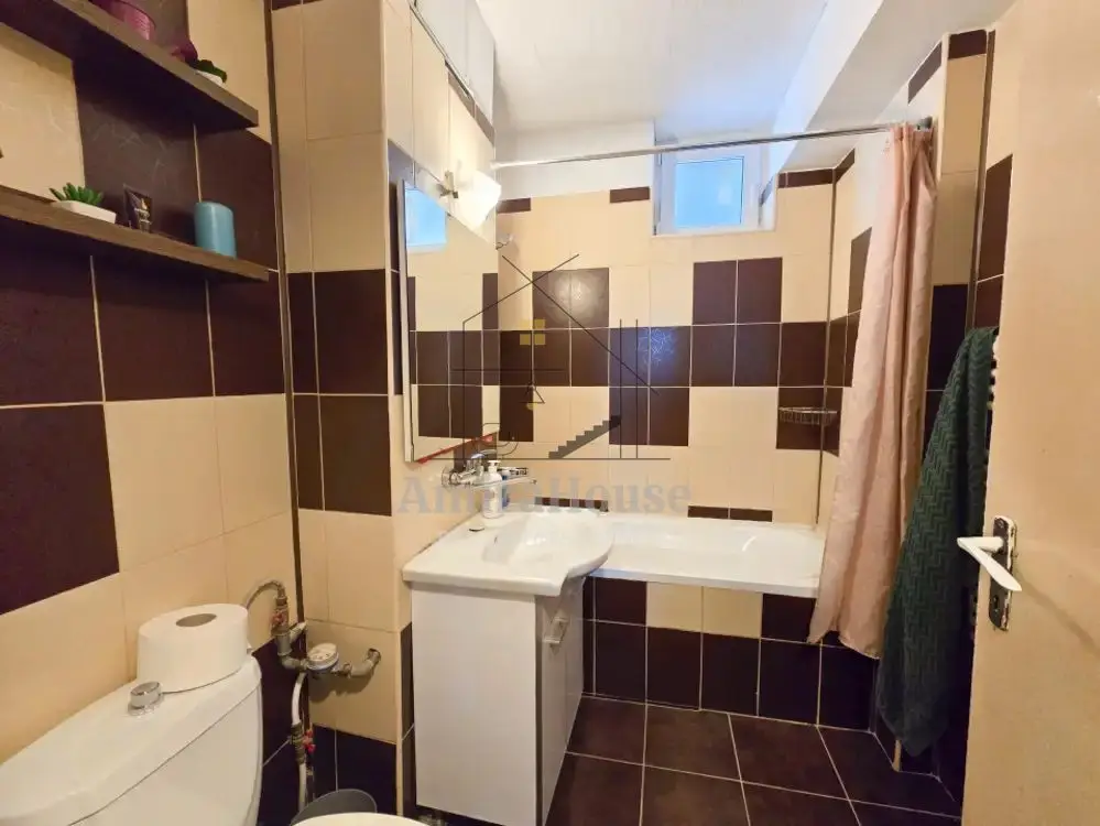 Apartament 3 camere, decomandat, priveliste frumoasa,Marasti zona Piata Marasti