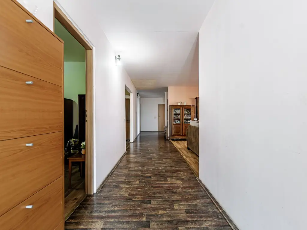 Casă 6 camere cu teren generos - Zadareni