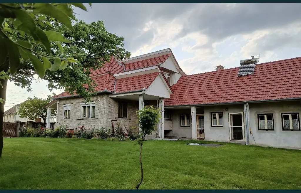Casa de vanzare in Sacaseni, langa baile termale Tasnad