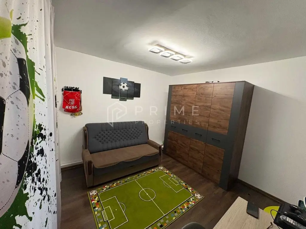 Apartament cu 3 camere, decomandat – Zona Fortuna