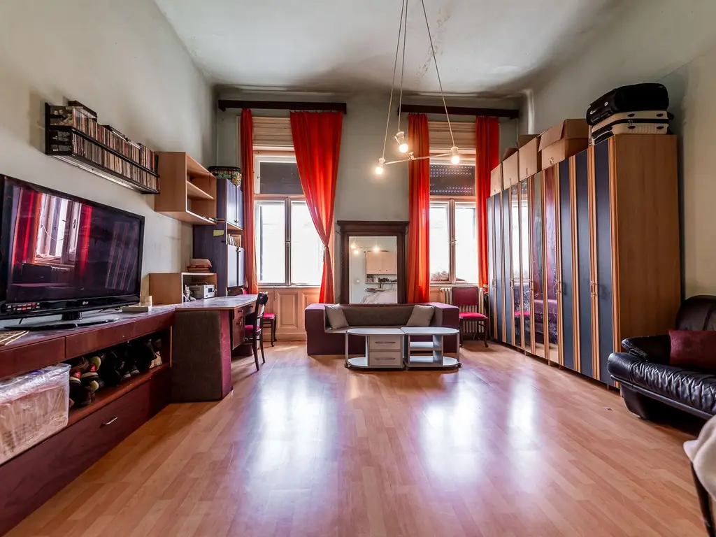 Apartament 98 mp pe bulevardul Decebal, fatada renovata Comision 0