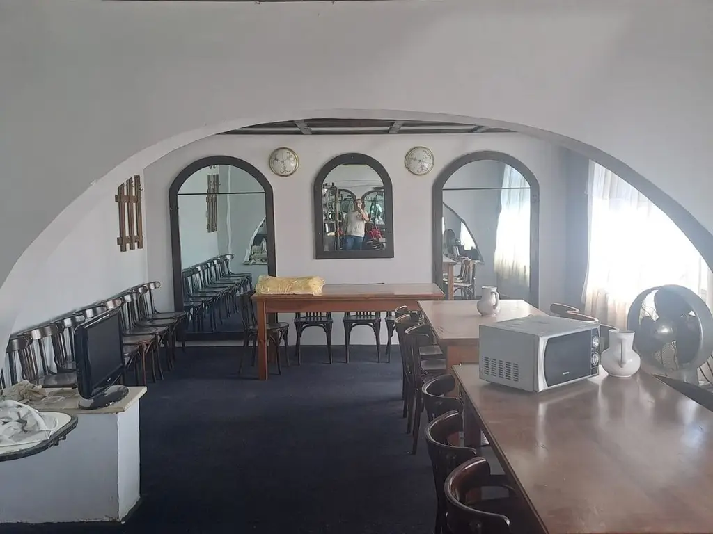 BRASADAS vinde prin REPREZENTARE EXCLUSIVA casa 8 cam 450mp.
