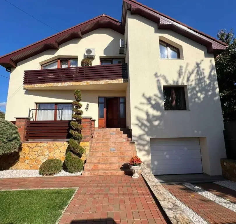 BRASADAS vinde casă tip D+P+M 2004 zona Burdea.