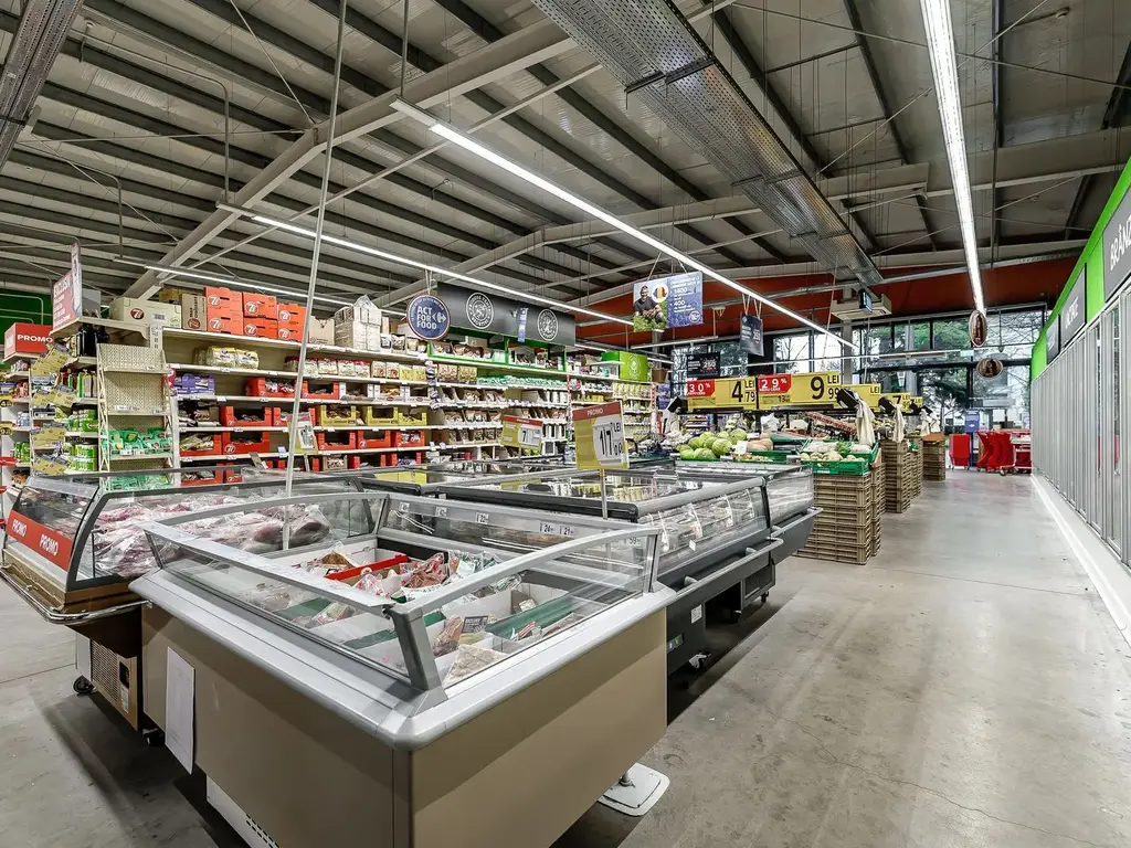 Spațiu comercial premium cu chiriaș stabil (Carrefour Market) Nădlac
