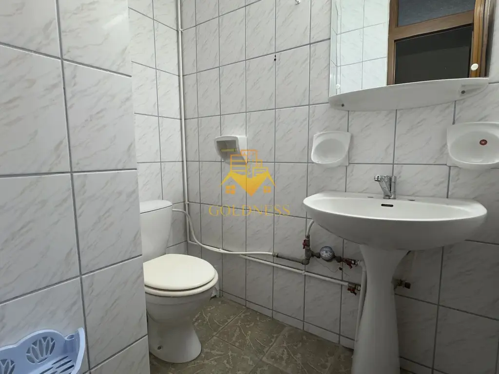 3 camere, decomandate, 2 balcoane, 2 bai, Manastur Zona 18 GYM, Tasnad